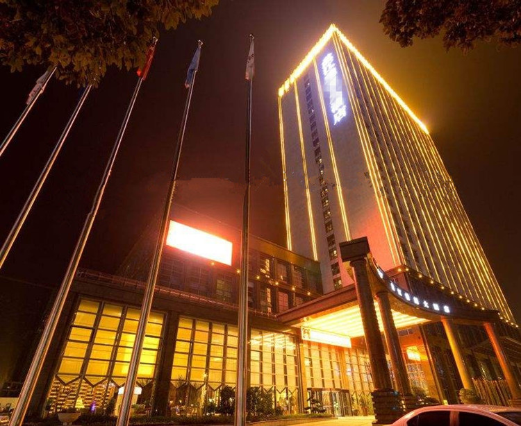 【贵州】盘江雅阁酒店亮化选用LED洗墙灯气派超然