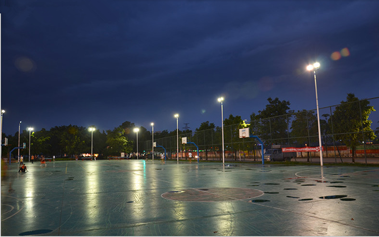 【深圳】小区蓝球场LED投光灯照亮我们的运动世界